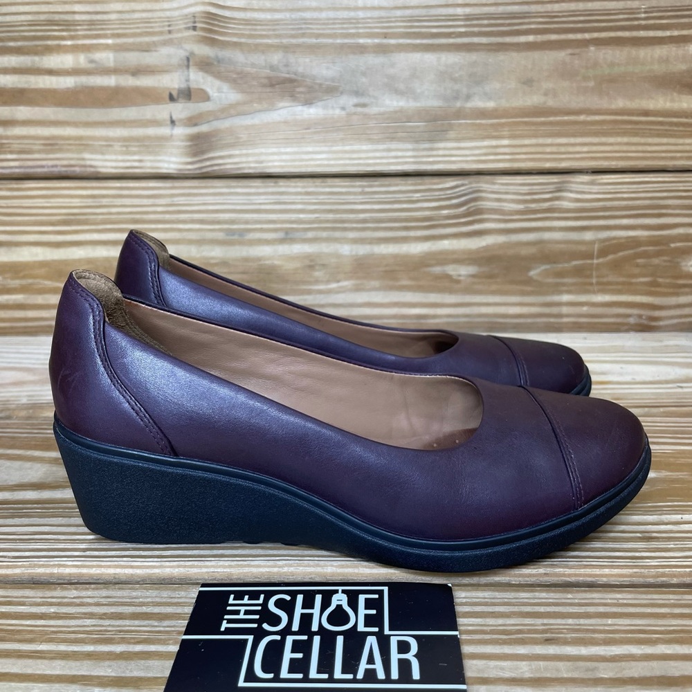 Clarks Women’s 5.5 Wedge Shoes Low Wedge Heel Round Toe Comfort Shoes